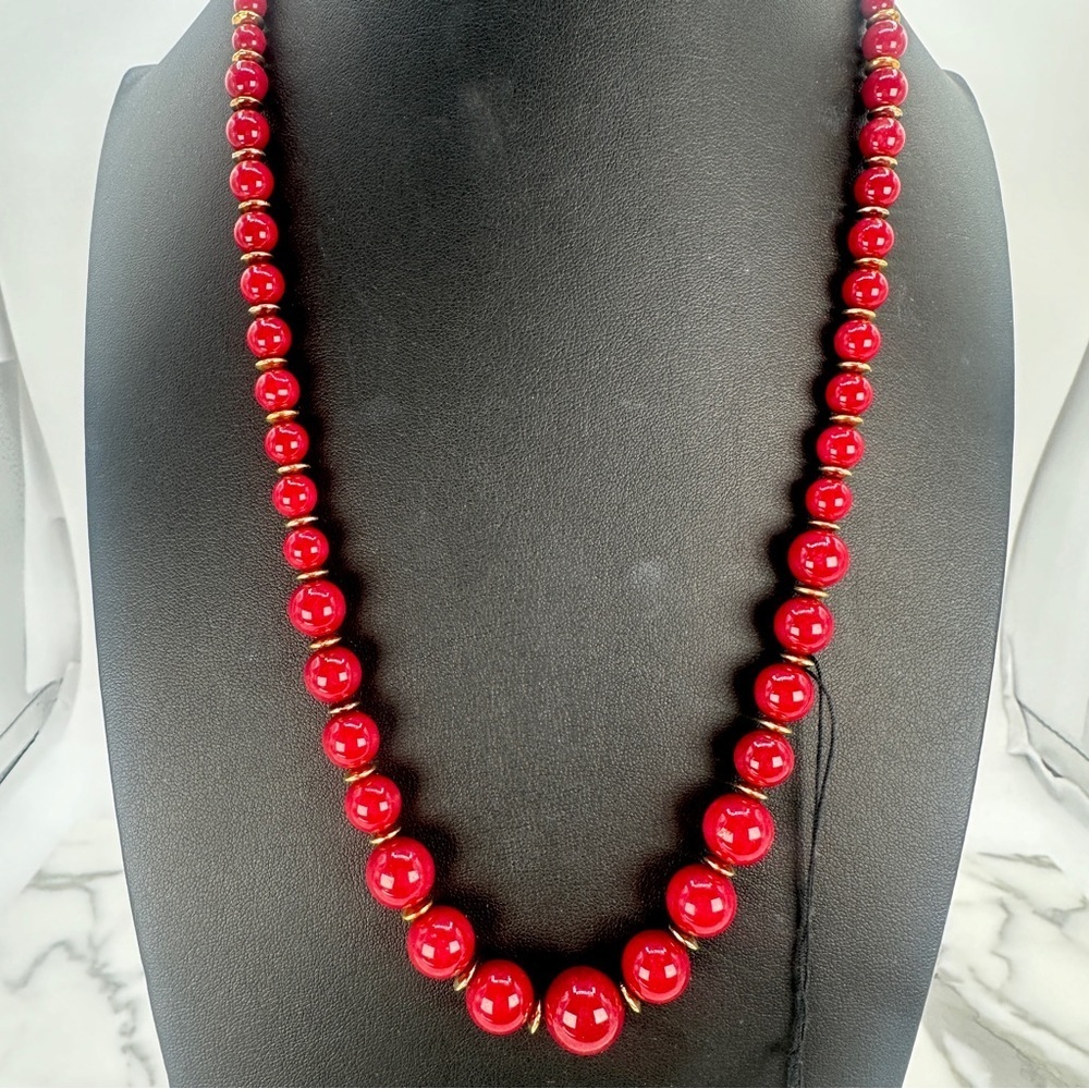 New Mona So Vintage Red Stone Necklace Natural Graduated Beads Gold Tone Spacers